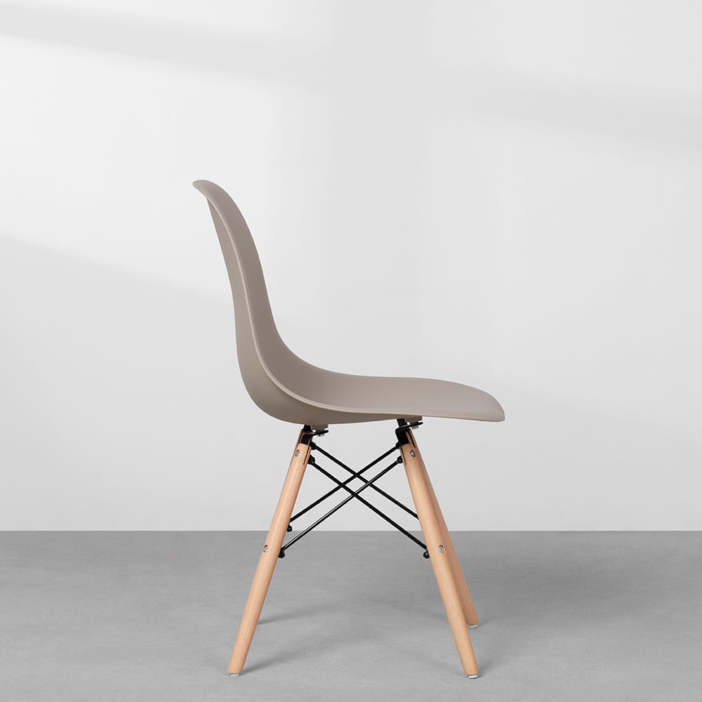 Cadeira--eames-eiffel-com-pes-em-madeira--fendi-detalhe-lateral