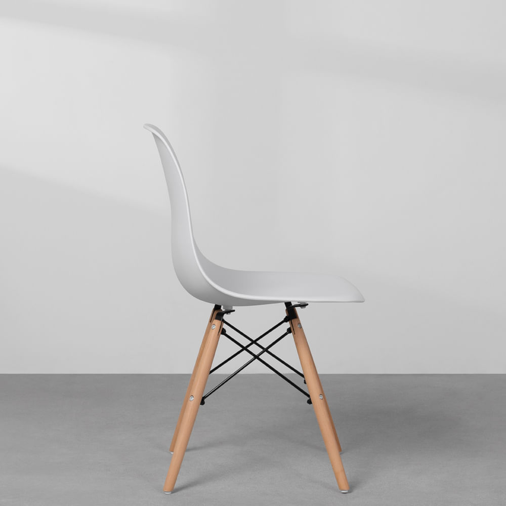 cadeira-eiffel-branca-base-madeira-detalhe-lateral