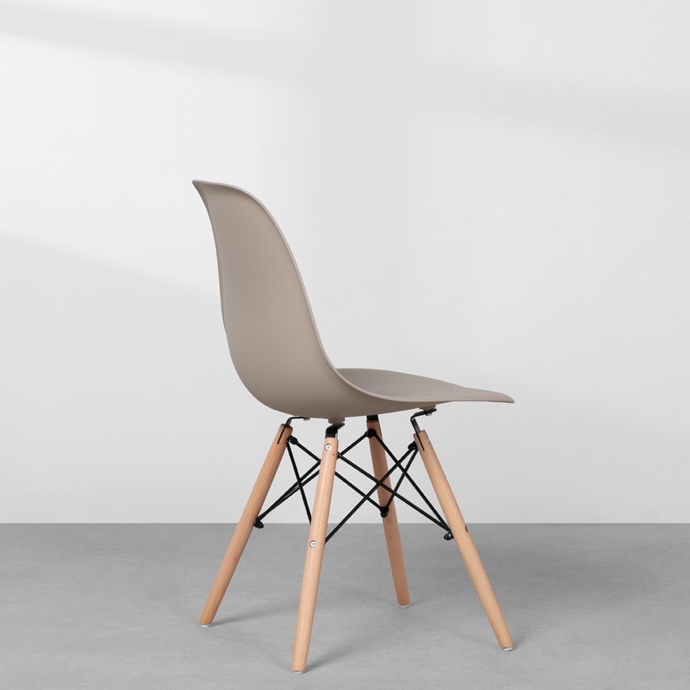 cadeira-eiffel-fendi-base-madeira-detalhe-lateral-traseira