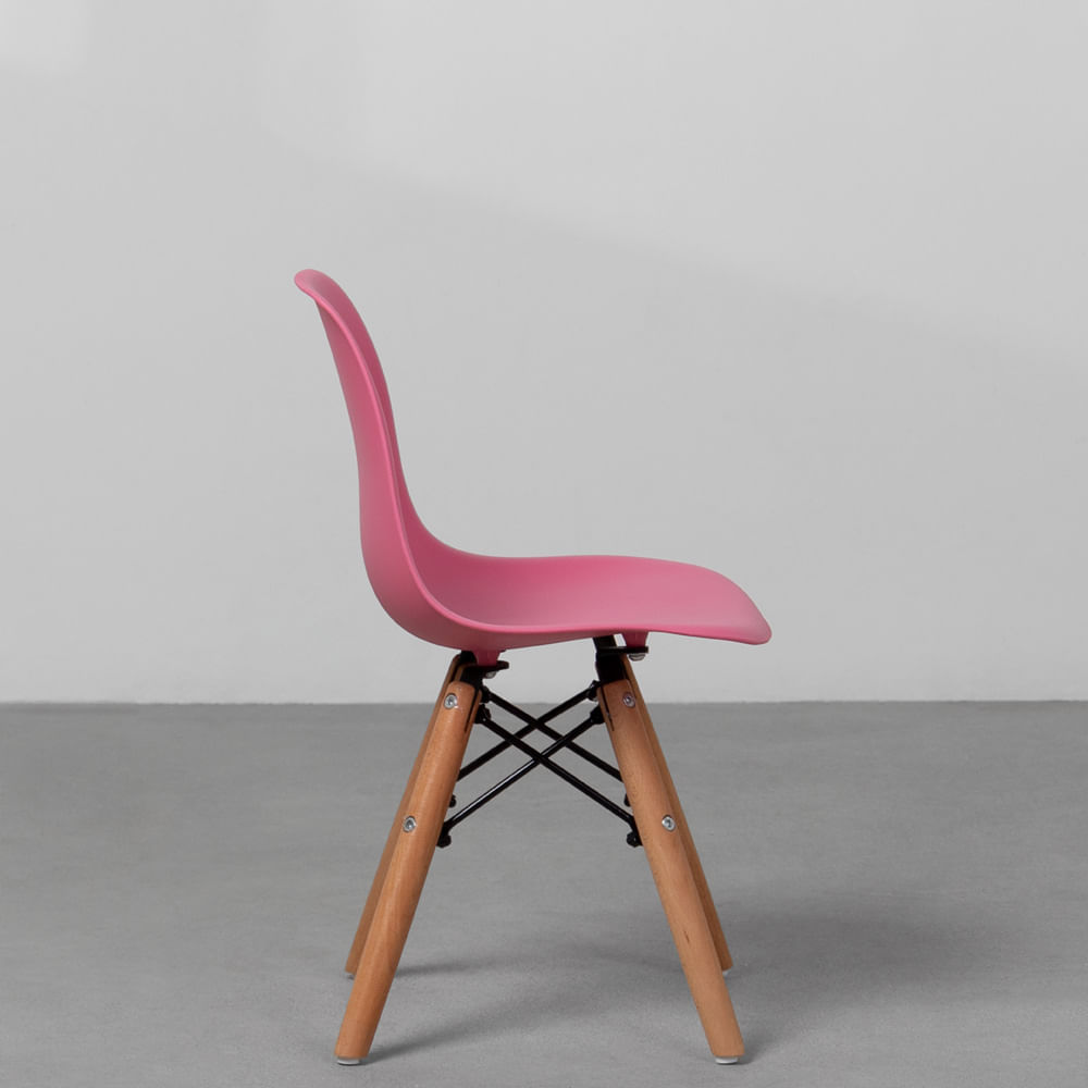 cadeira-eiffel-infantil-base-madeira-rosa-lateral
