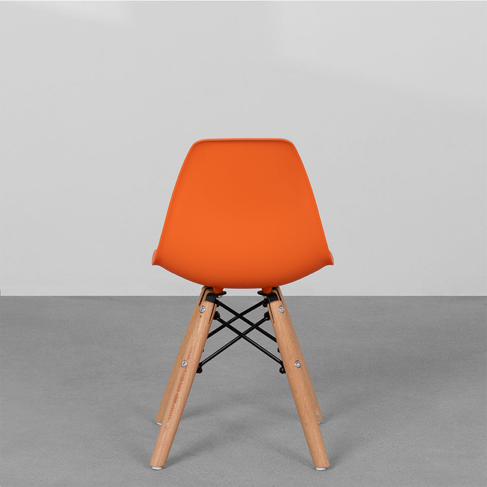 cadeira-eiffel-infantil-base-madeira-laranja-traseira