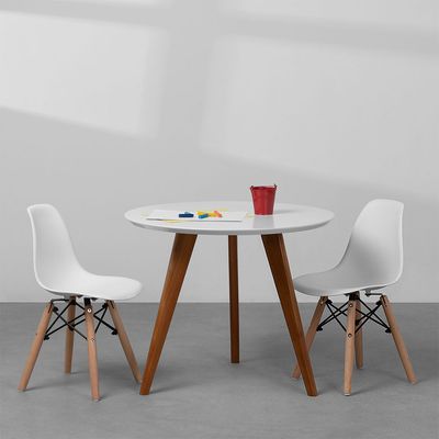 conjunto-mesa-mini-square-com-2-cadeiras-eiffel-branco-ambientada