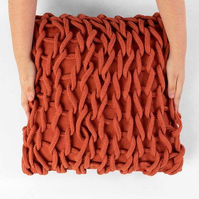 capa-de-almofada-macro-croche-telha-50x50cm1