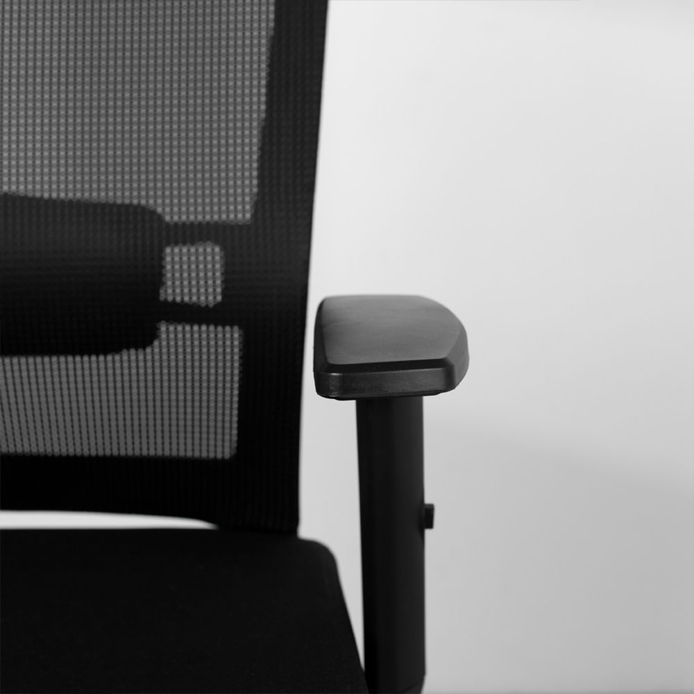 cadeira-de-escritorio-toledo-giratoria-preta-braco