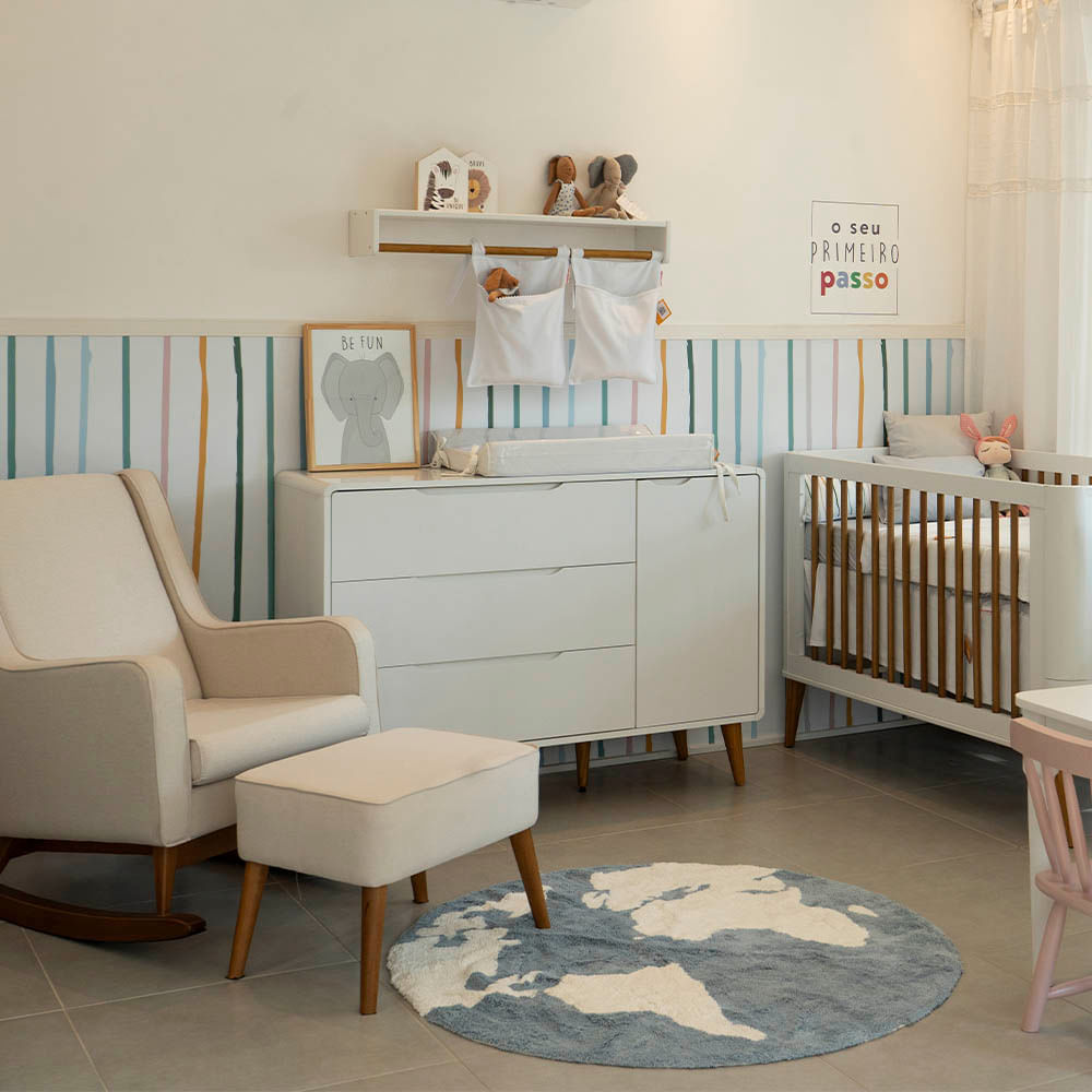 2024_poltrona_ginga_comoda_mila_berco_mila_puff_ginga_prateleira_theo_tapete_mapa