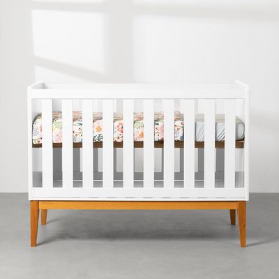 kit-quarto-infantil-theo-com-pes-square-mel---berco---comoda-3-gavetas---guarda-roupa-3-portas---pol