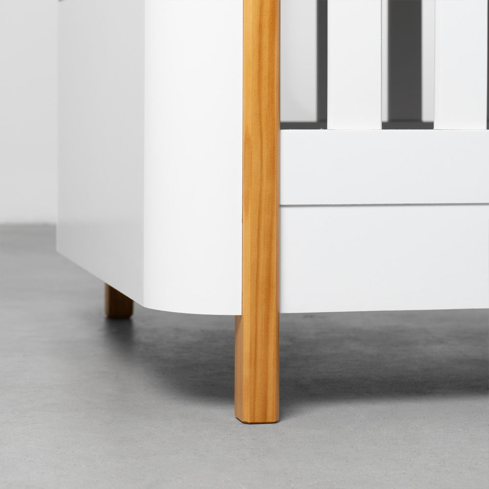 berco-mini-cama-curvo-oca-branco-e-amendoa3berco-mini-cama-curvo-oca-branco-e-amendoa3