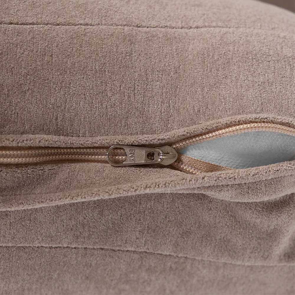 IMG_8790_HQ_1000x1000