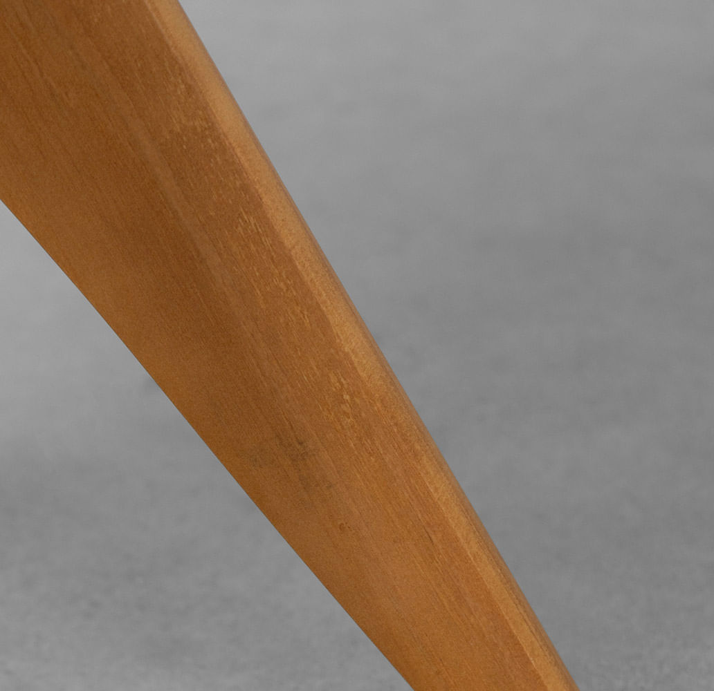 banco-baixo-estofado-odeon-amendoa-e-verde-pes