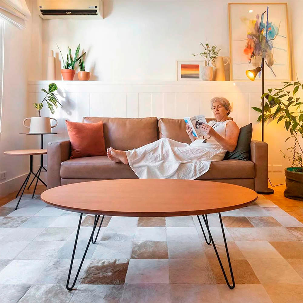 mesa-de-centro-pali-oval-preto-e-nozes---65cm-x-1-16m