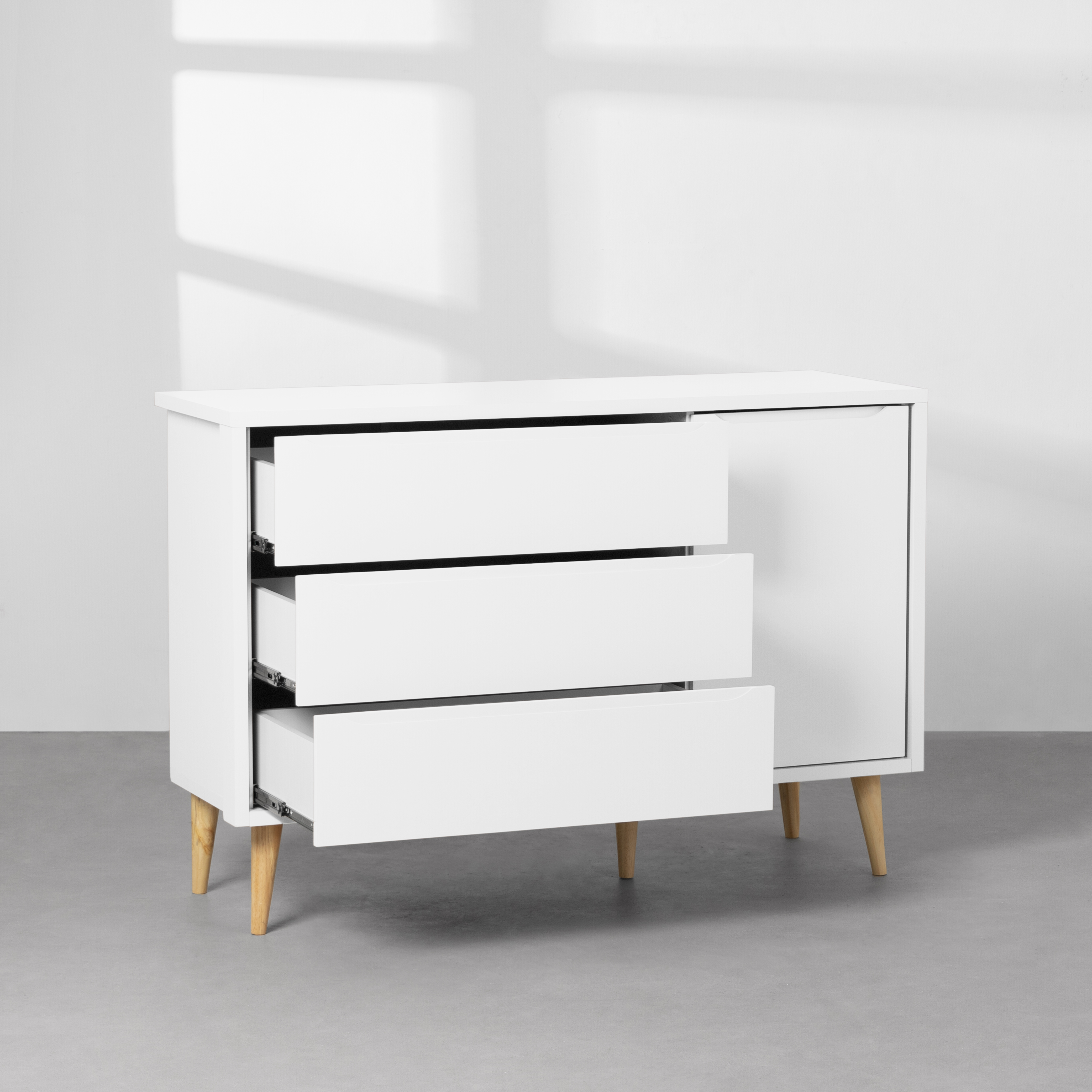 kit-quarto-infantil-theo-com-pes-retro-natural---berco---comoda-3-gavetas-e-1-porta---branco-fosco