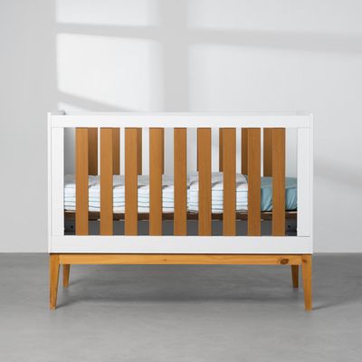 kit-quarto-infantil-elfe-com-pes-mel---berco-mini-cama-noah---comoda-4-gavetas-e-1-porta---guarda-ro