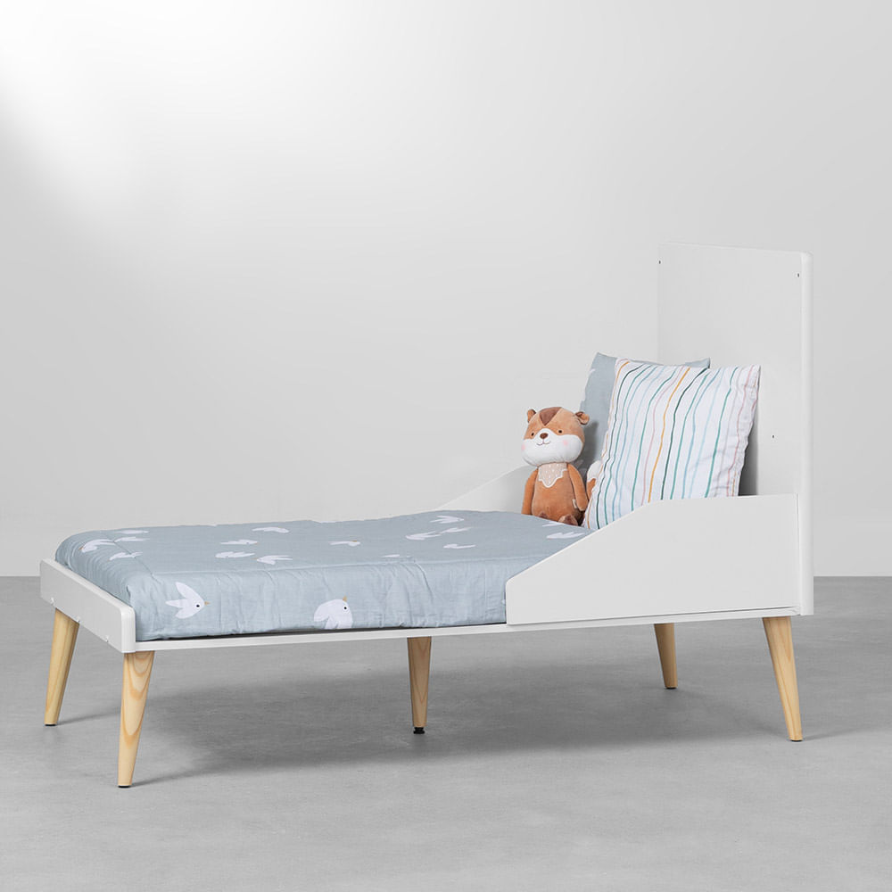 kit-quarto--infantil-theo-com-pes-retro-natural---berco---comoda-6-gavetas---guarda-roupa-2-portas---