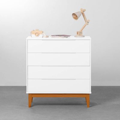 comoda-4-gavetas-elfe-branco-fosco-pes-square-em-madeira-frontal