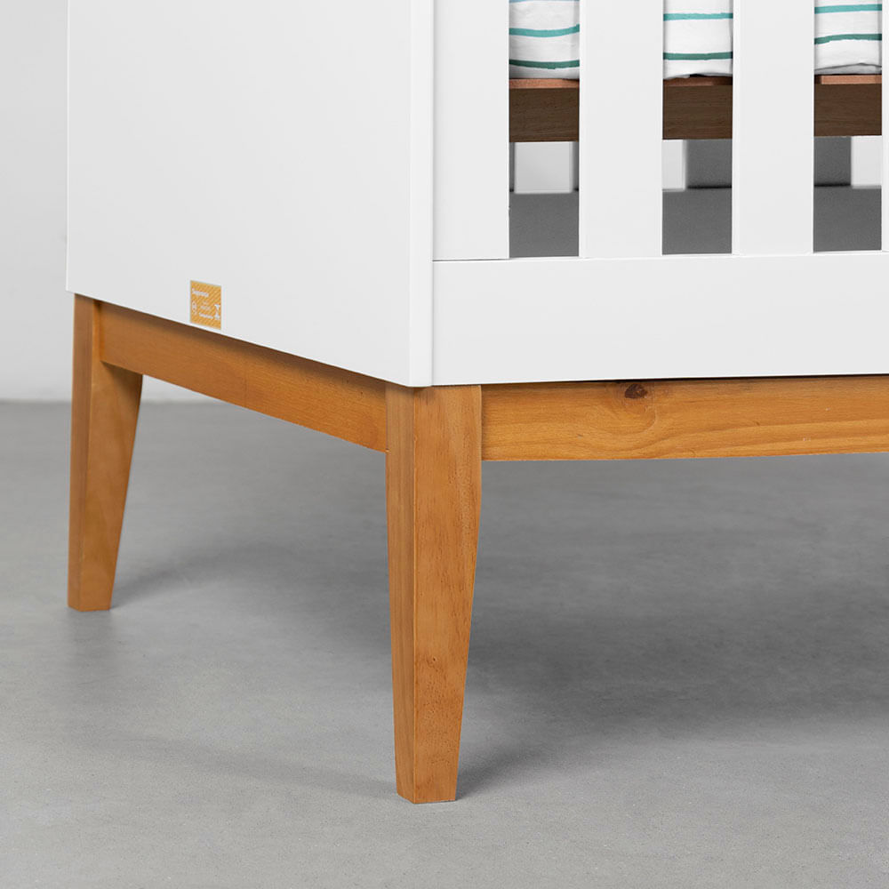 Quarto-Infantil-Elfe-Branco-Fosco-Comoda-4-Gavetas---Armario---Berco-Noah-com-Kit-Pes-Square-berco-detalhe-pe