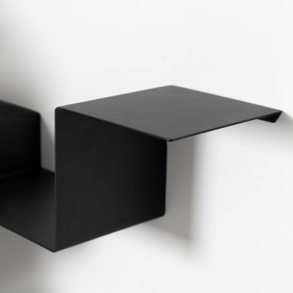 prateleira-zigue-preto---20cm-x-20cm-x-70cm