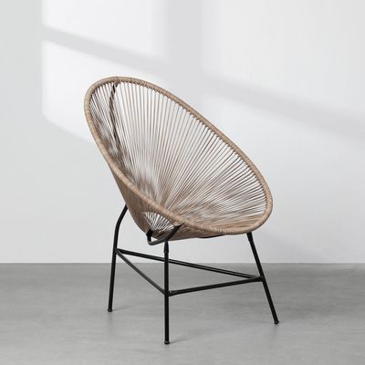 poltrona-acapulco-areia-com-estrutura-preta