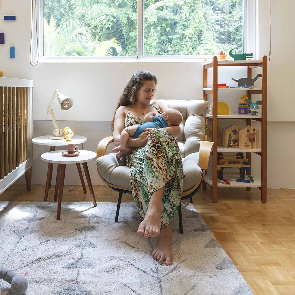 estante-mary-branco-com-amendoa-112cm-ambiente