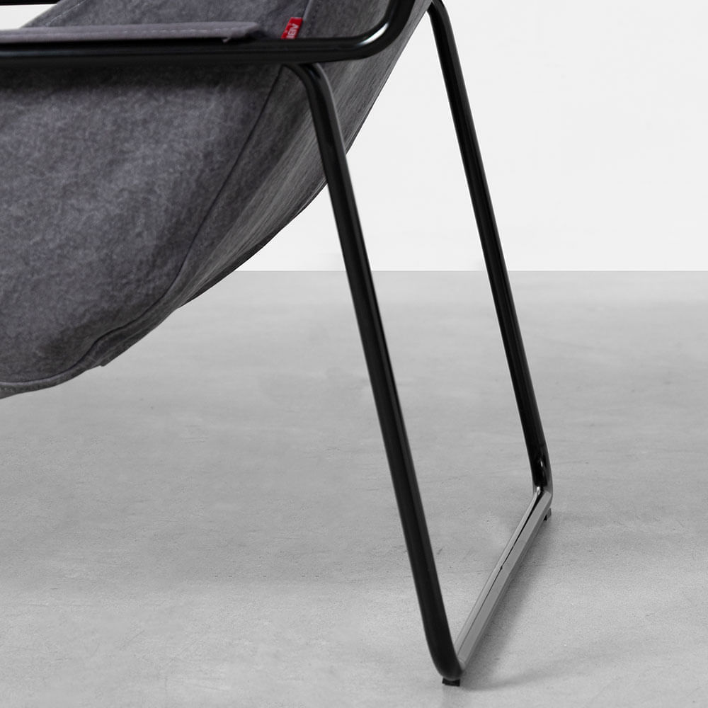 poltrona-maggiolina-com-puff-lona-chumbo----almofadas-lona-cinza