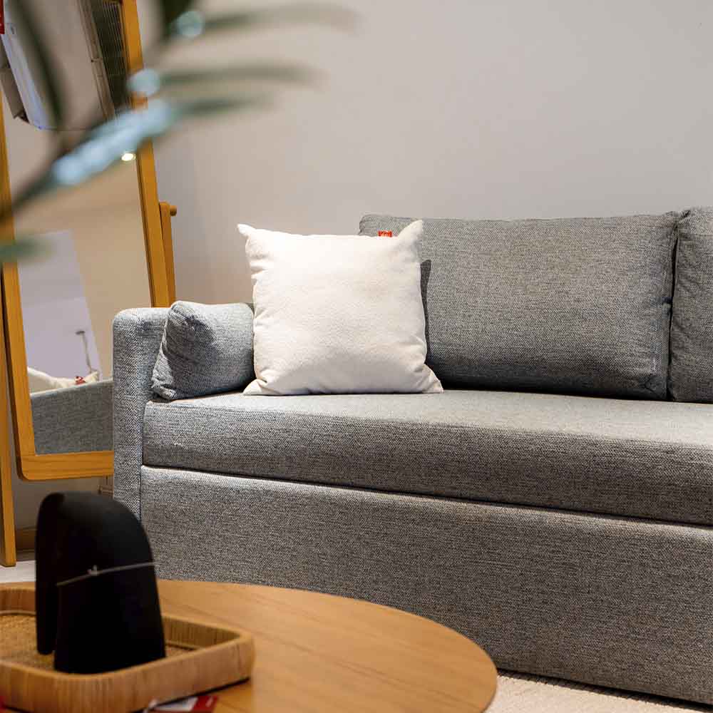 2024_sofa_cama_trama_espelho_vicky_mesa_dadi