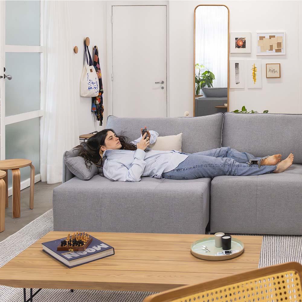 2025_sofa_ming_mesa_centro_hop_banco_artan_cabideiros_ponto_espelho_greta.jpg