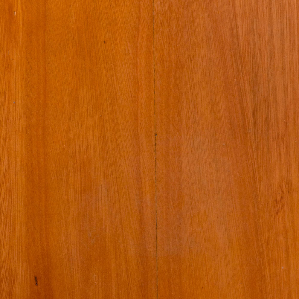 mesa-lateral-foguete-eucalipto-natural---35x35x55cm