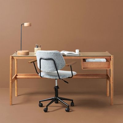 conjunto-office---escrivaninha-arp-nozes-com-tampo-vidro-incolor-1-60m---cadeira-de-escritorio-colli