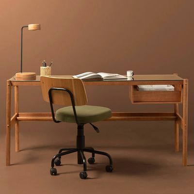 conjunto-office---escrivaninha-arp-nozes-com-tampo-em-vidro-1-60m---cadeira-de-escritorio-cult-freij